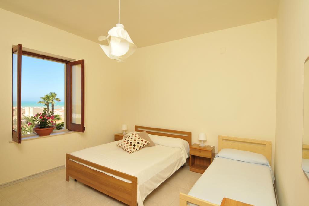 Residence Sicilia Mare- casa vacanza Scoglitti Esterno foto